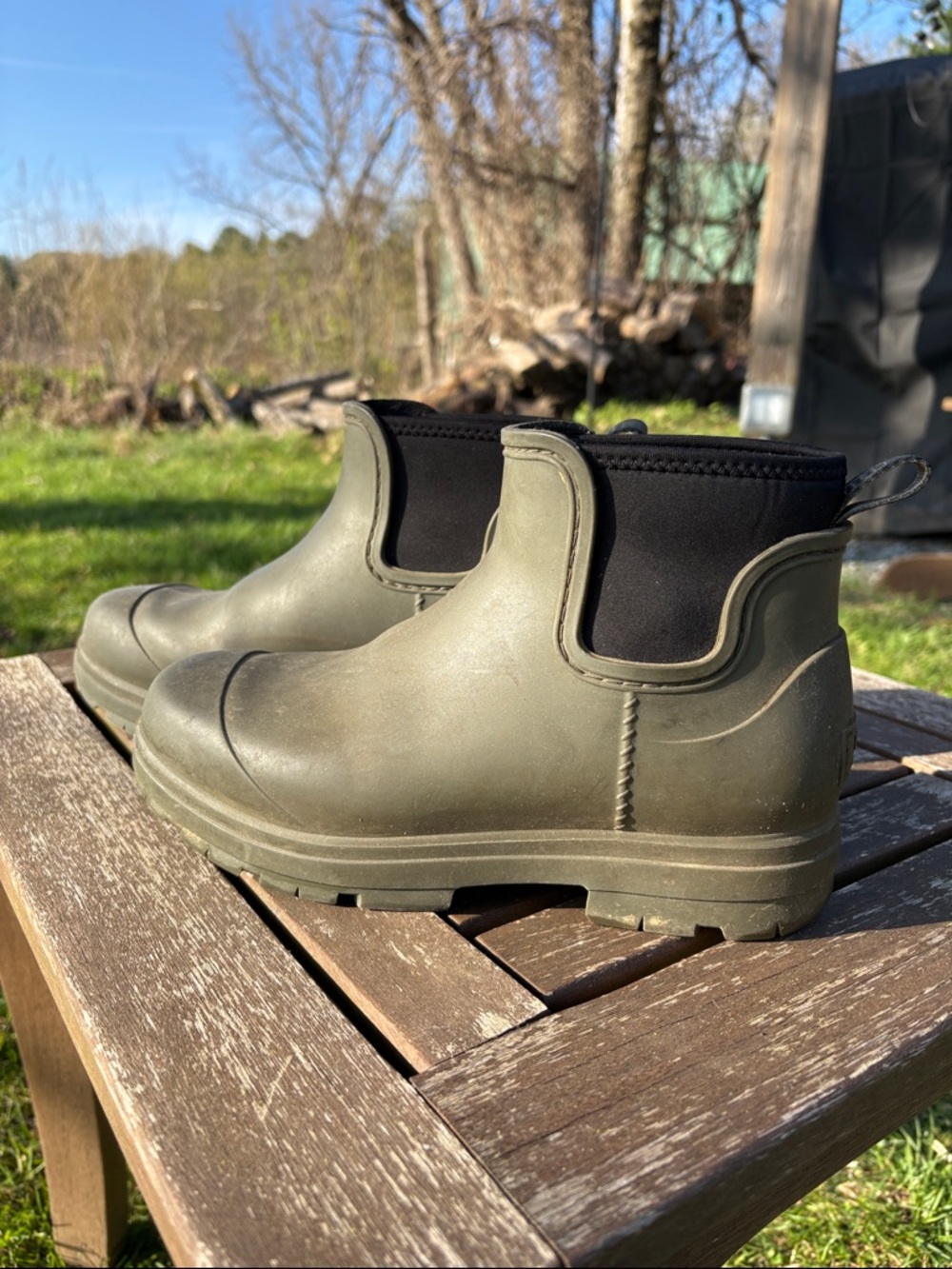 UGGS WOMAN Olive Green Waterproof BOOTS